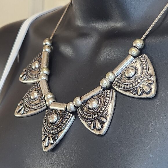 Bold Tribal Statement Necklace – Antique Silver Tone - Picture 5 of 11